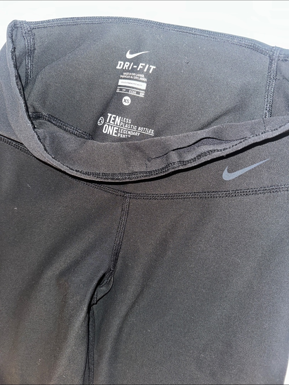 Nike Women’s Black Dri-FIT Bootleg leggings 🖤